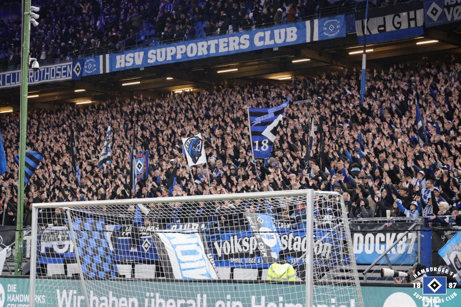 Hamburger SV – 1. FC Magdeburg 2-0 (25)
