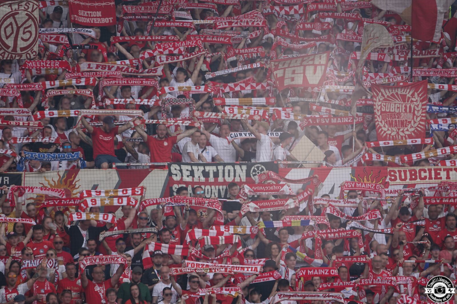 1. FSV Mainz 05 – VfB Stuttgart 1-4 (8)