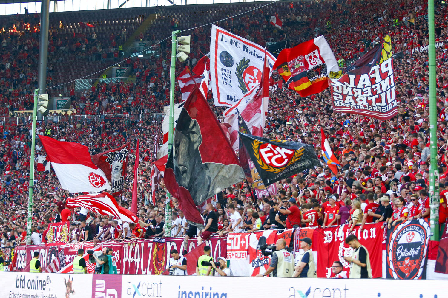 1. FC Kaiserslautern – SV Elversberg 3-2 (10)