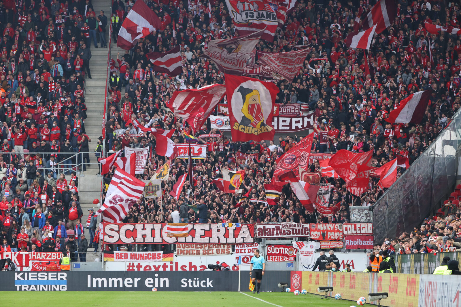 1. FSV Mainz 05 – FC Bayern München 3-1 (23)