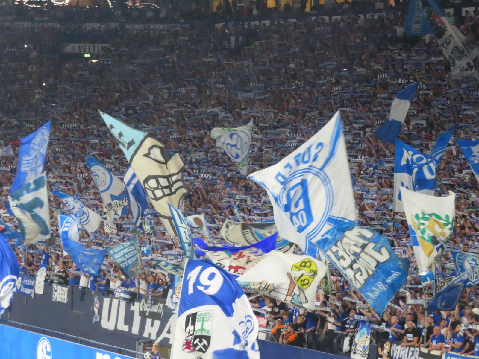 FC Schalke 04 – Eintracht Braunschweig 5-1 (13)
