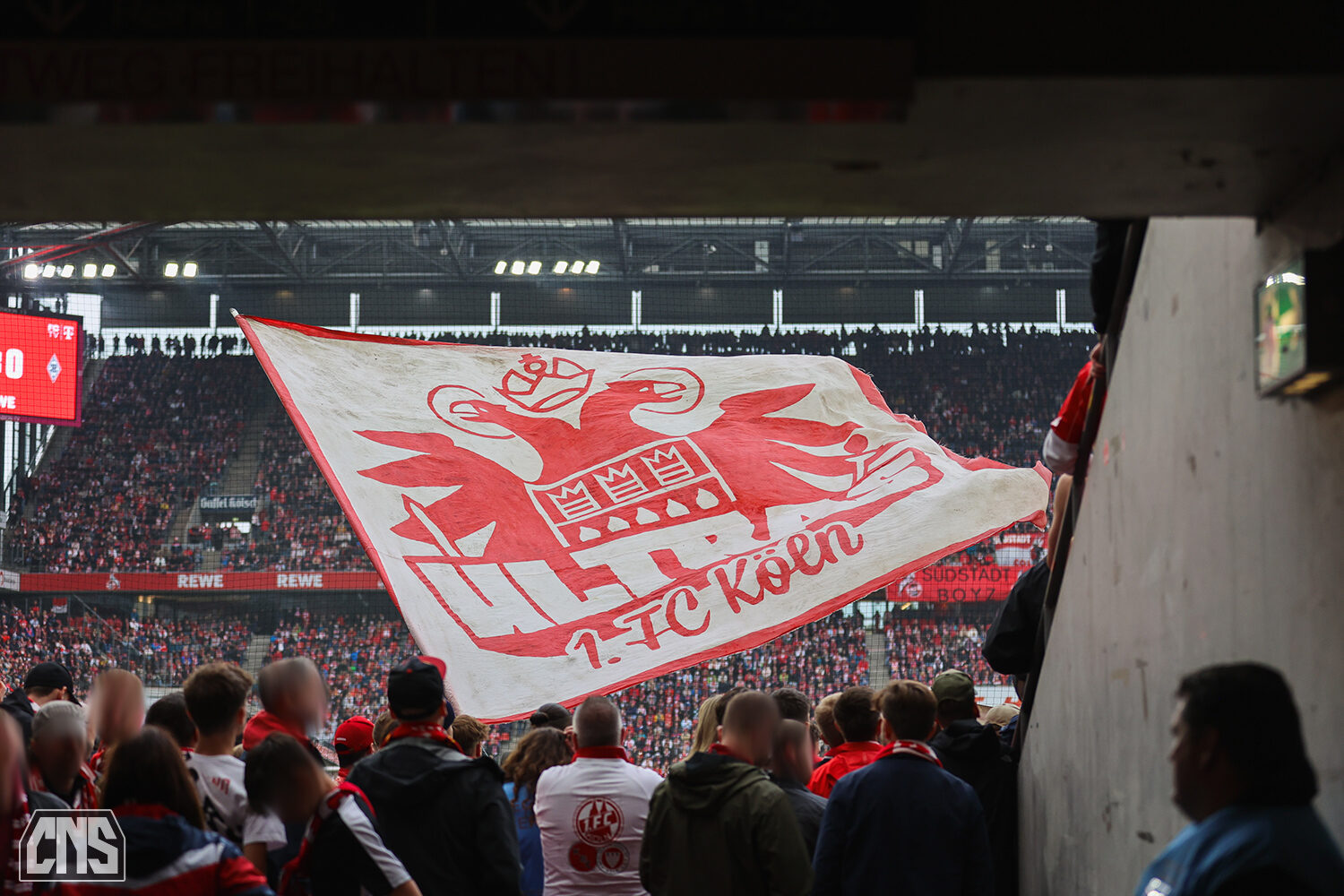 1. FC Köln – Borussia Mönchengladbach 3-1 (62)