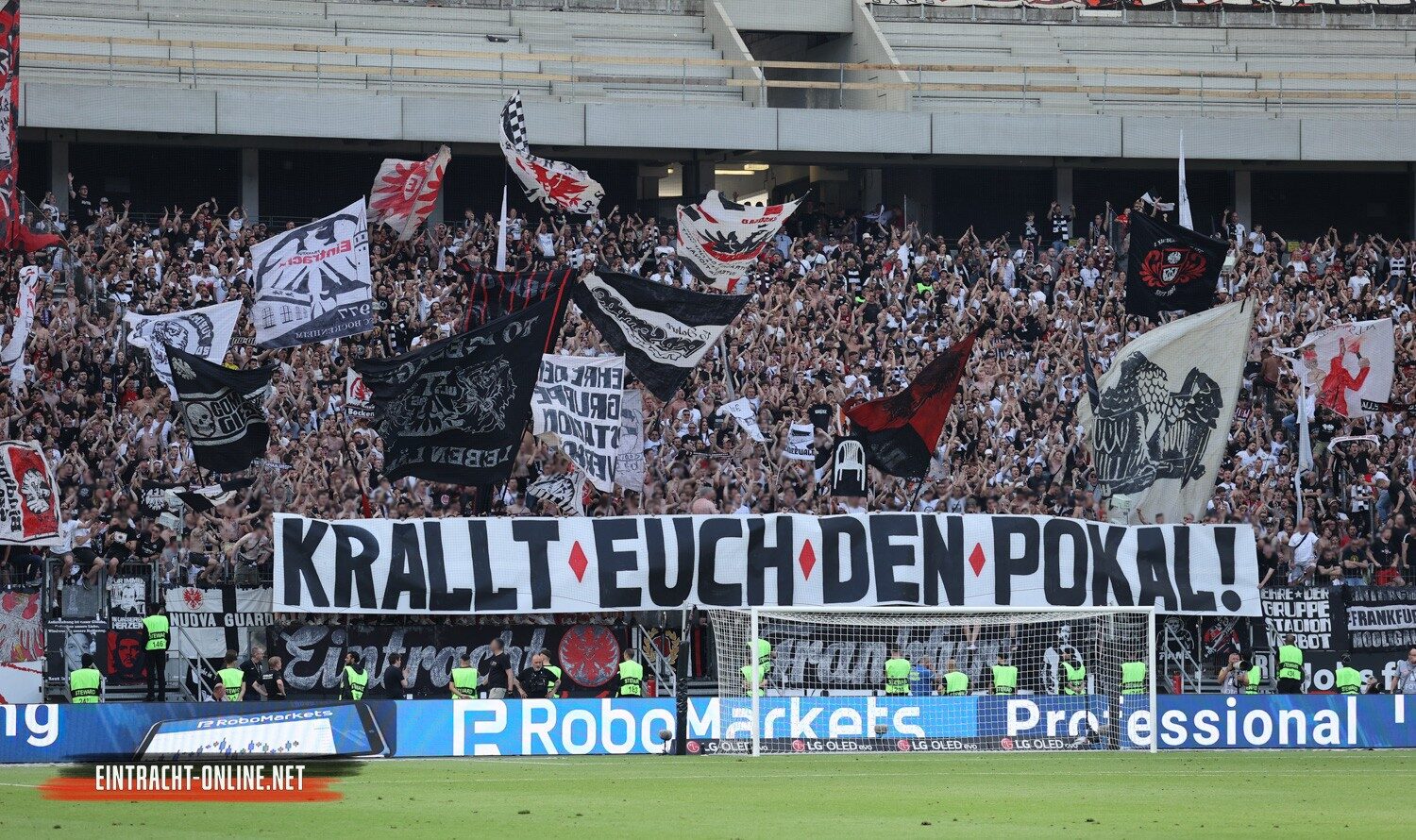 Eintracht Frankfurt – SC Freiburg 2-1 (11)