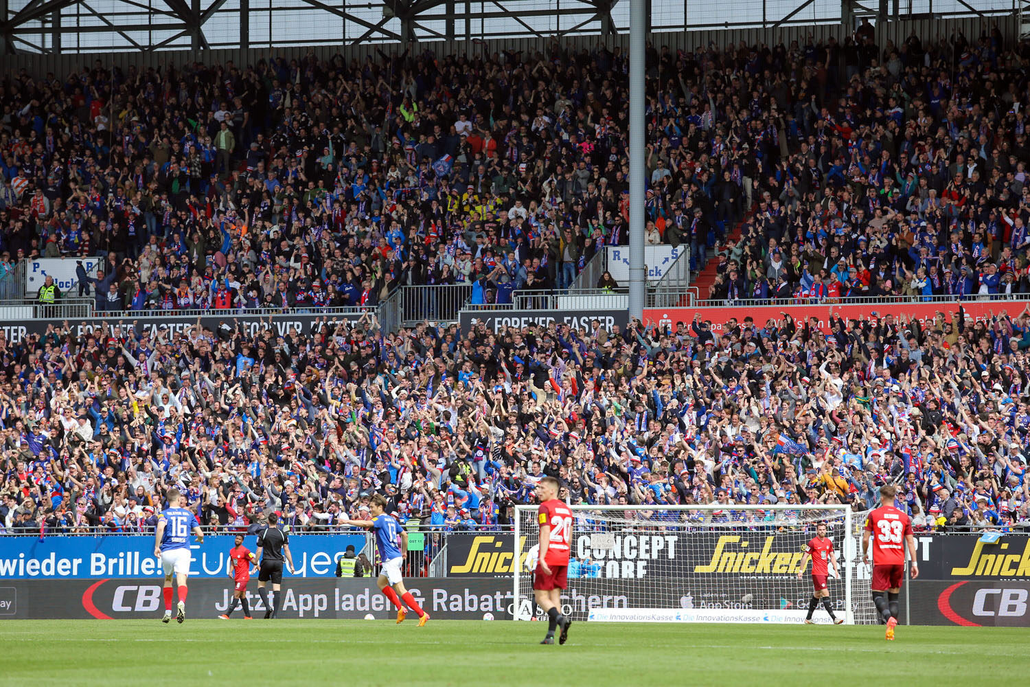 Holstein Kiel – 1. FC Kaiserslautern 1-3 (5)