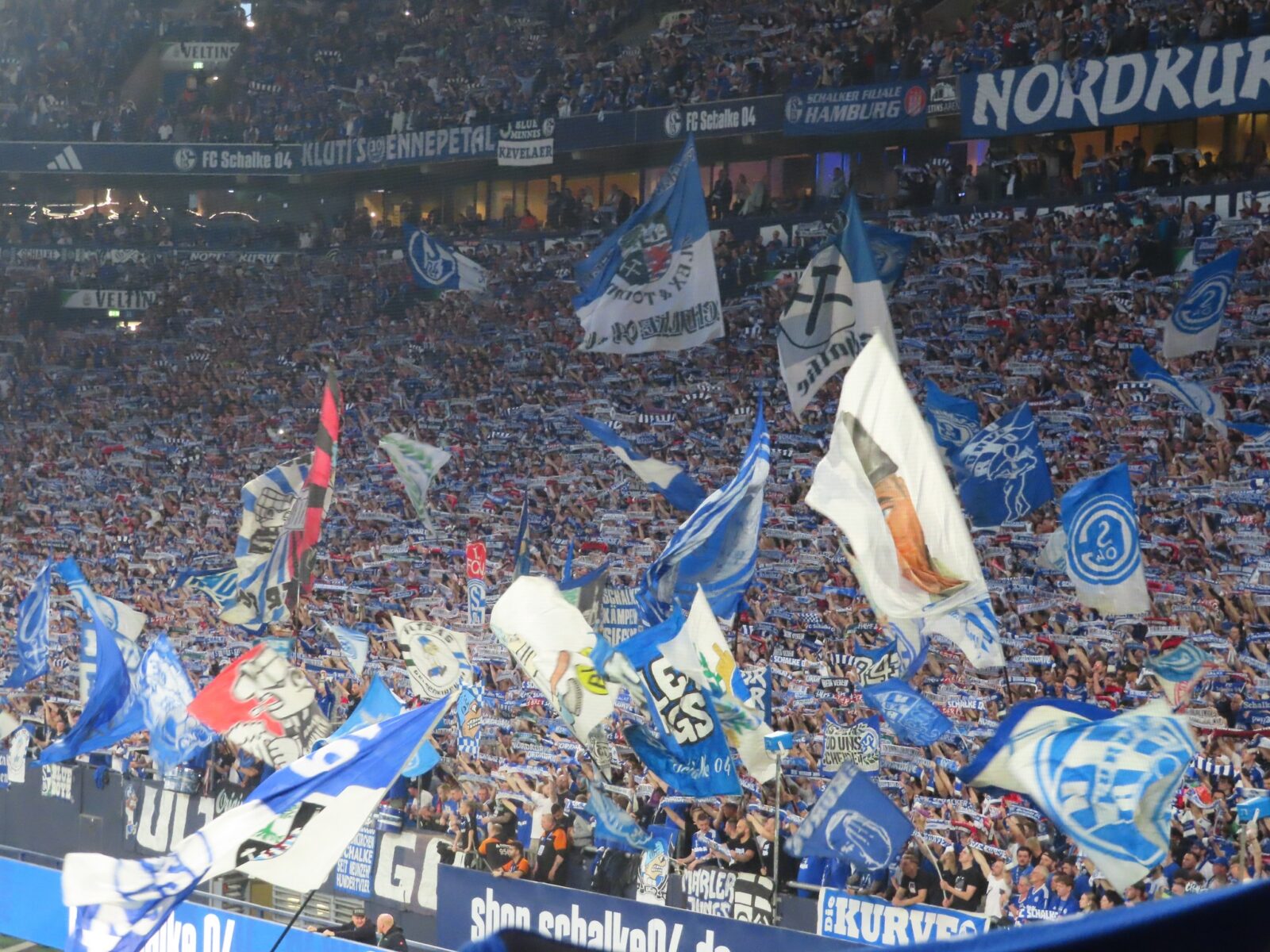 FC Schalke 04 – 1. FC Nürnberg 2-0 (12)