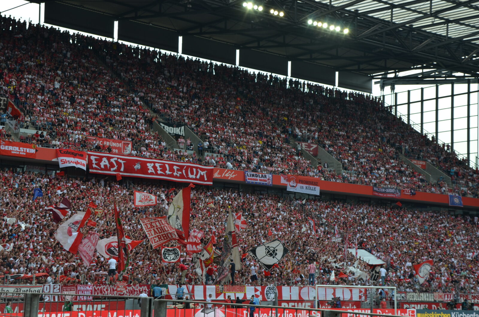 1. FC Köln – VfL Wolfsburg 0-1 (13)
