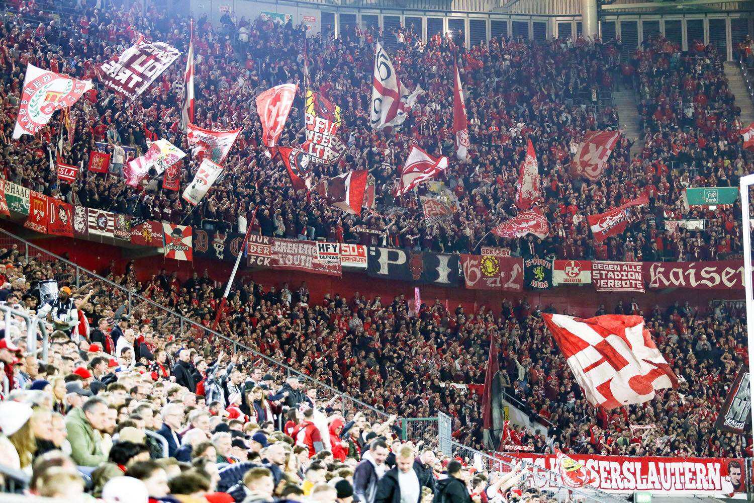 Fortuna Düsseldorf – 1. FC Kaiserslautern 3-4 (3)