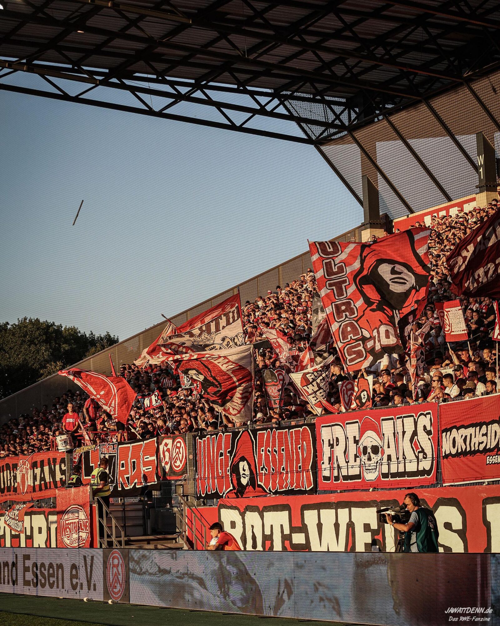 Rot-Weiss Essen – Viktoria Köln 1-4 (9)