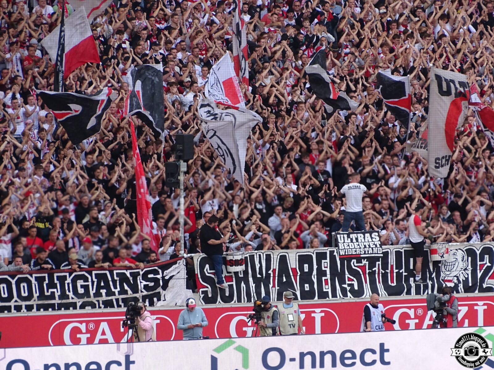 VfB Stuttgart – VfL Wolfsburg 3-1 (7)