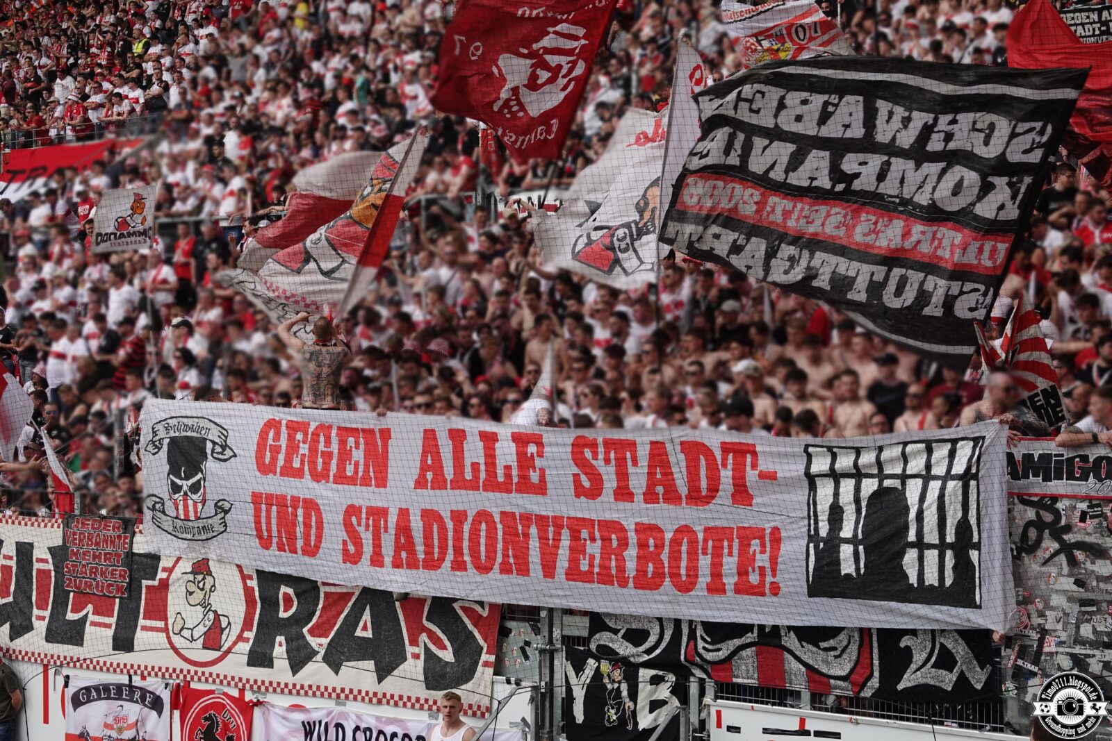 1. FSV Mainz 05 – VfB Stuttgart 1-4 (15)