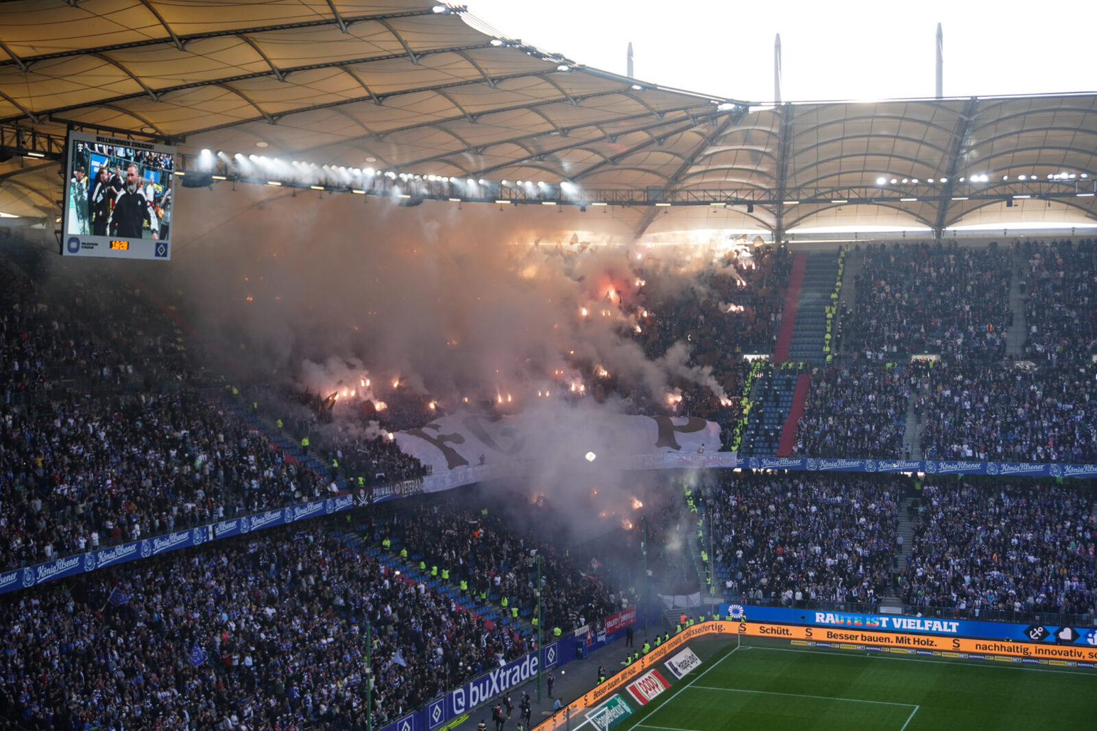 Hamburger SV – FC St. Pauli 4-3 (13)