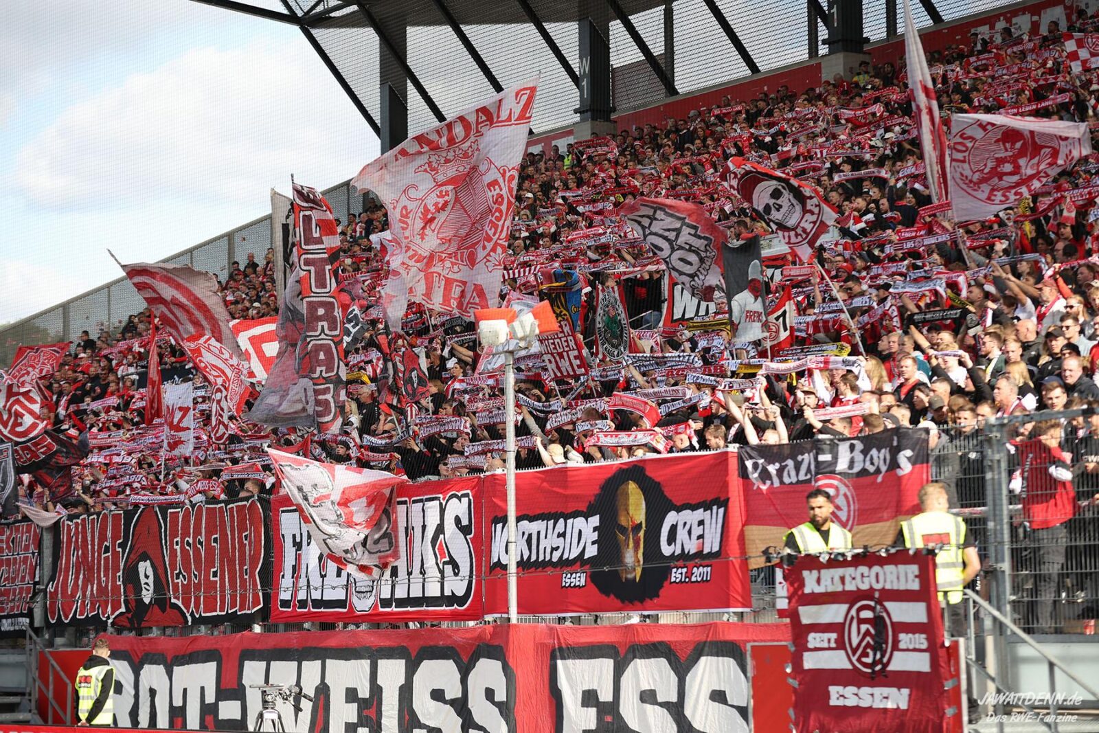 Rot-Weiss Essen – SV Wehen 0-3 (5)
