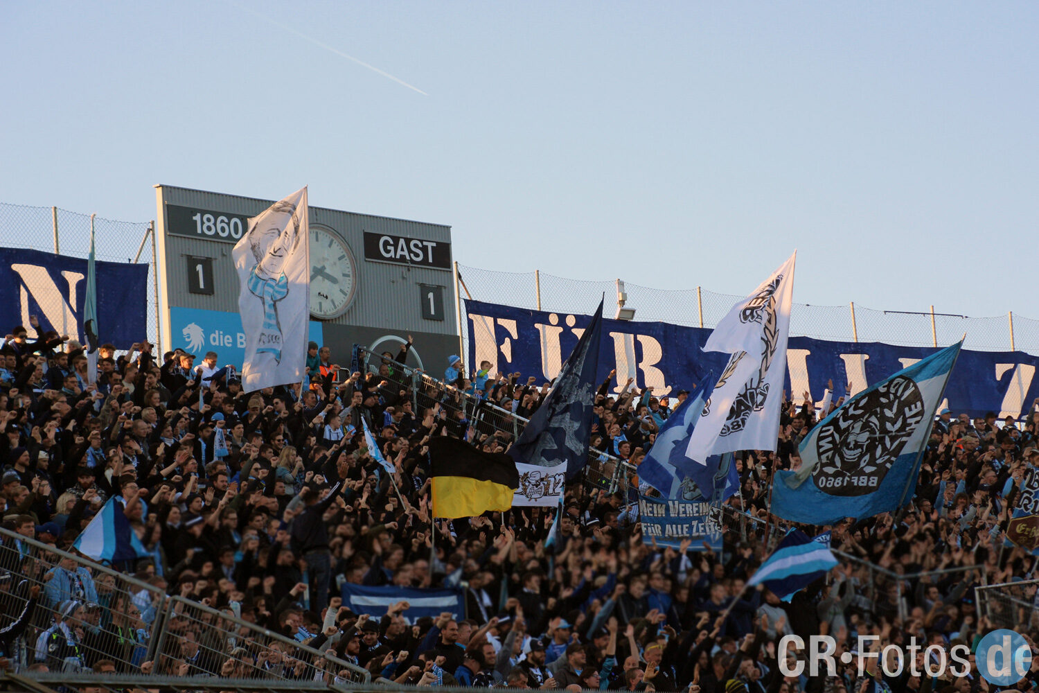 TSV 1860 München vs Hallescher FC (1-1) (25)