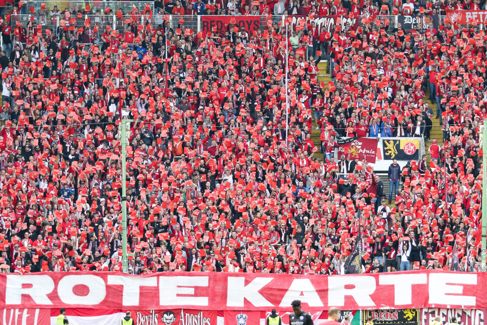 1. FC Kaiserslautern – DSC Arminia Bielefeld 1-2 (1)