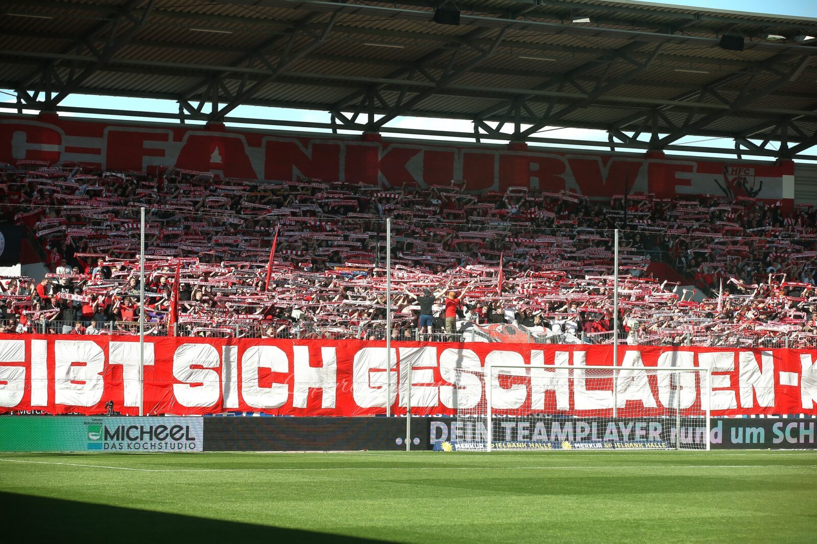 Hallescher FC – SpVgg Unterhaching 0-1 (10)