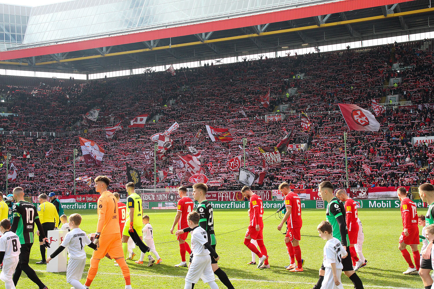 1. FC Kaiserslautern – SpVgg Fürth 3-1 (8)
