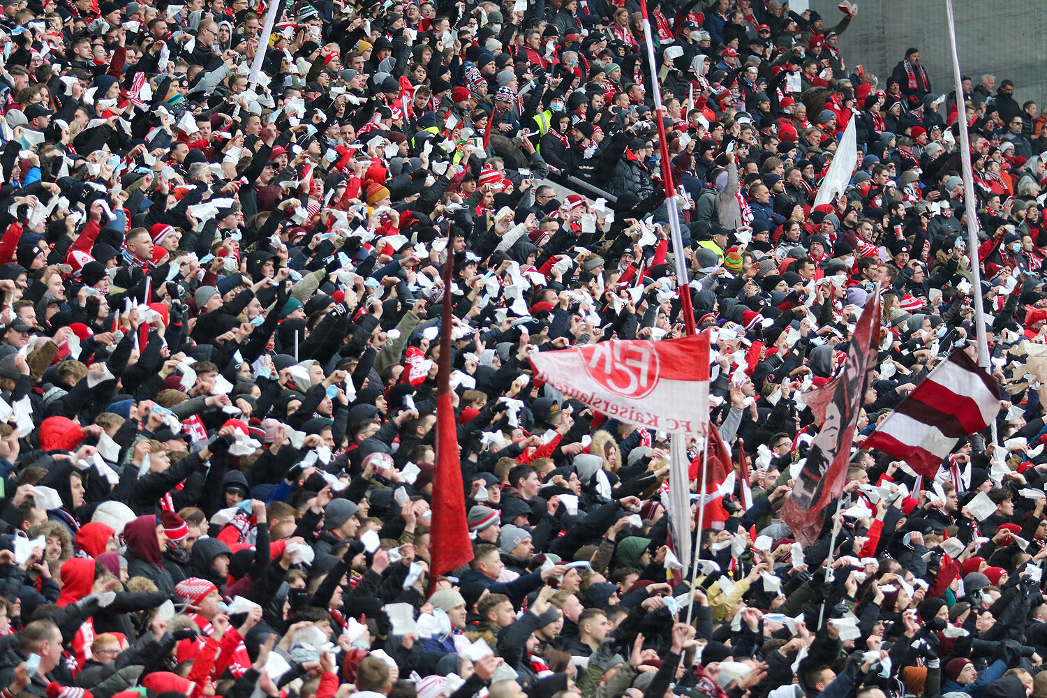 1. FC Kaiserslautern – MSV Duisburg 5-1 (13)