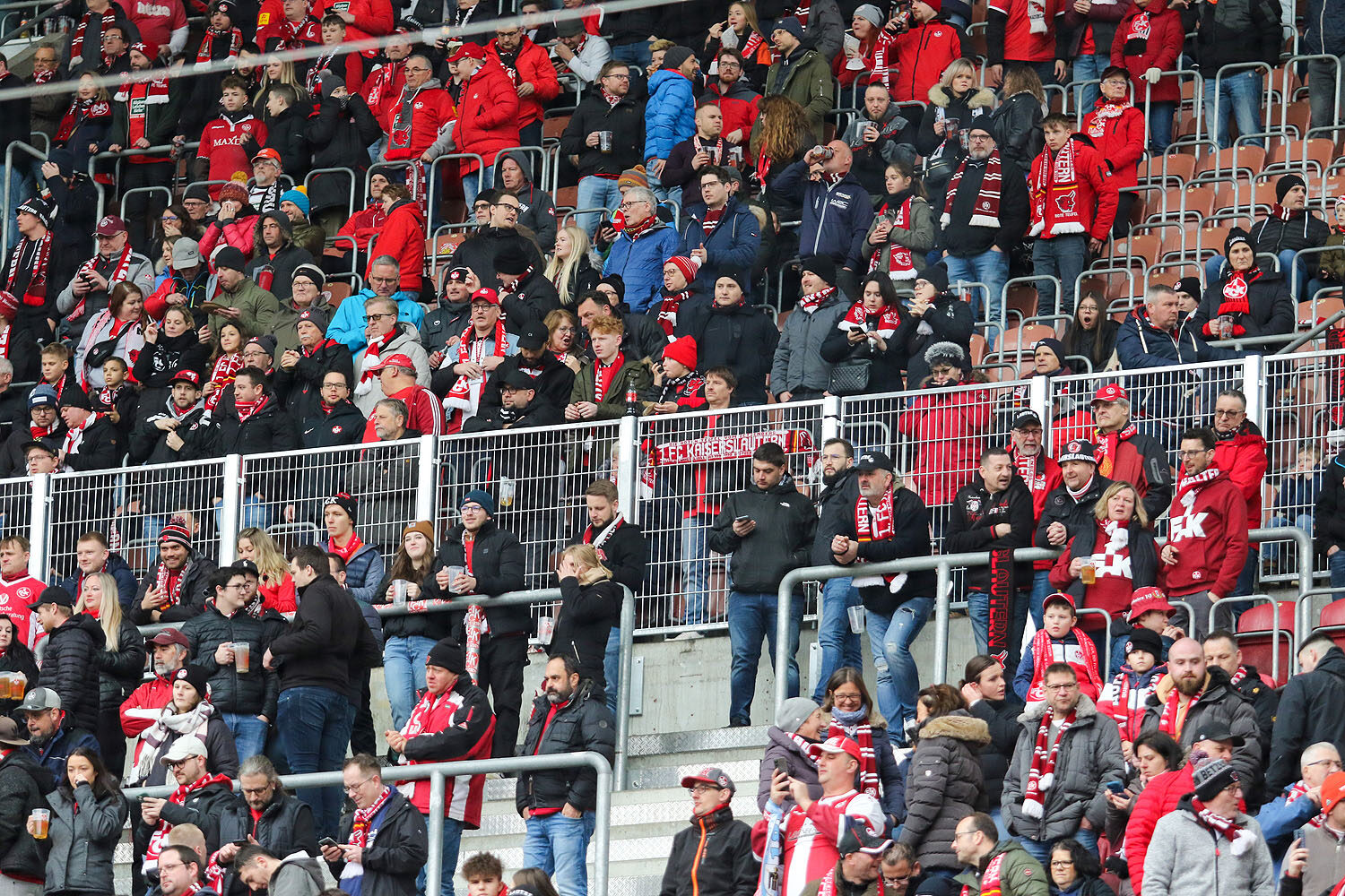 1. FC Kaiserslautern – SpVgg Fürth 3-1 (17)