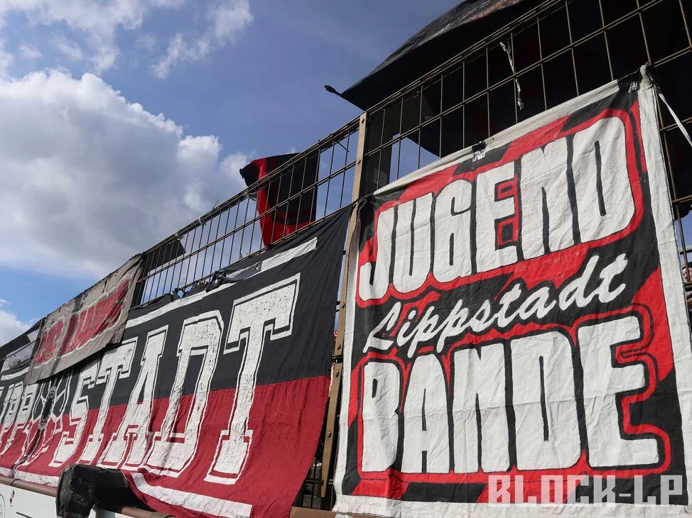 Rot Weiss Ahlen – SV Lippstadt 08 0-3 (9)