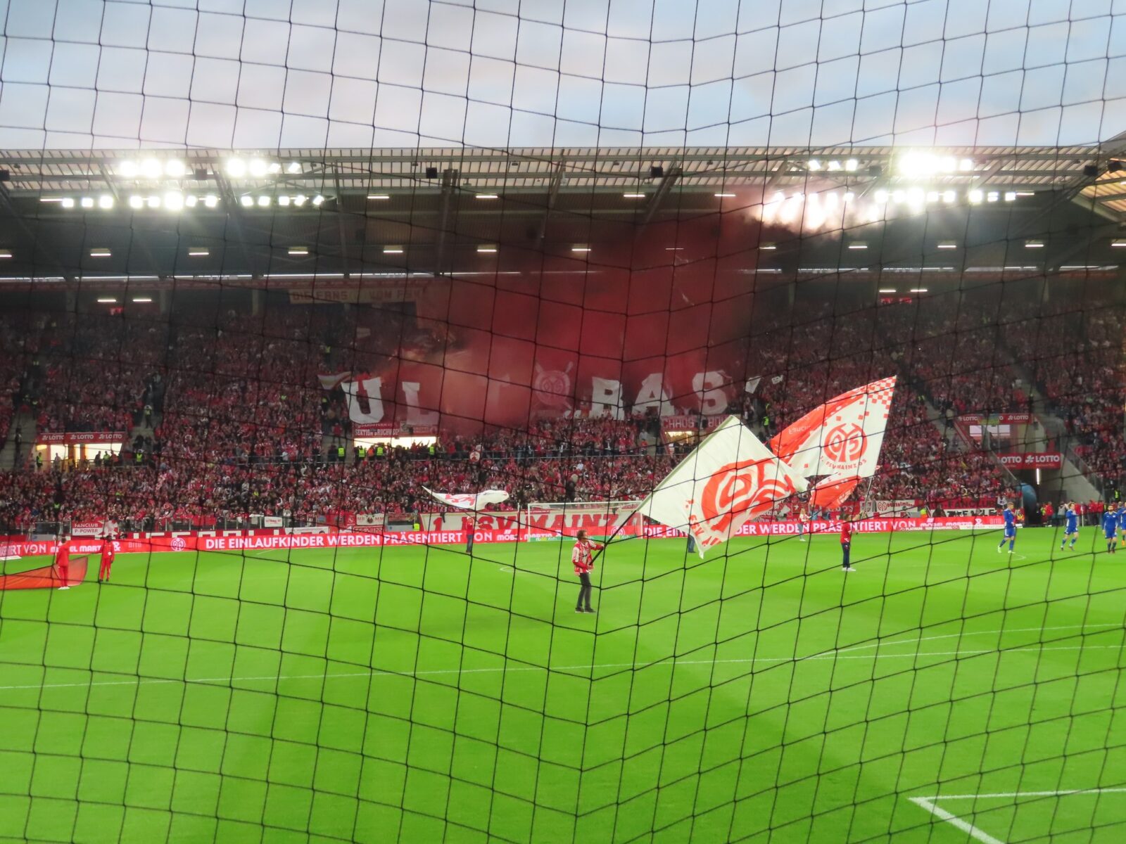 1. FSV Mainz 05 – FC Schalke 04 2-3 (10)