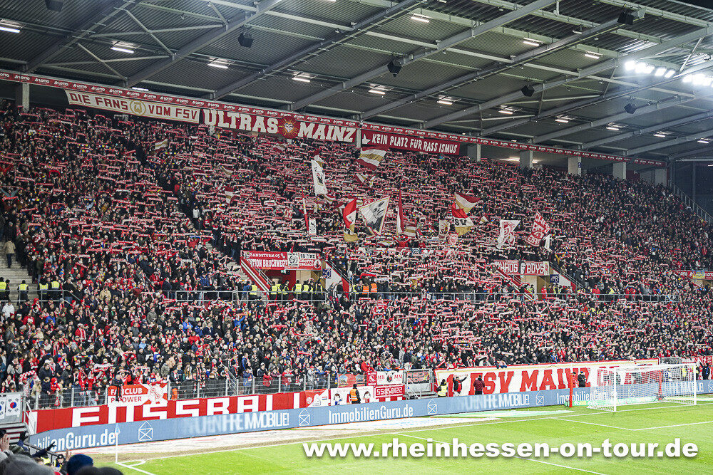 1. FSV Mainz 05 – Borussia Mönchengladbach 4-0 (16)