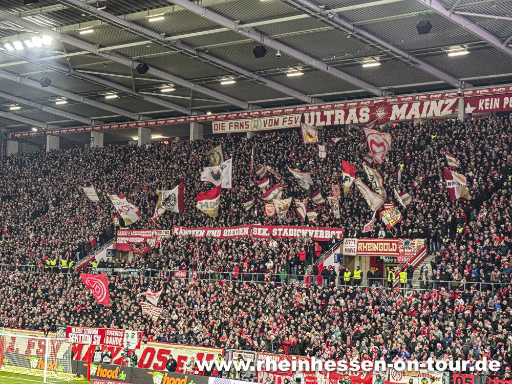 1. FSV Mainz 05 – FC Bayern München 2-1 (6)