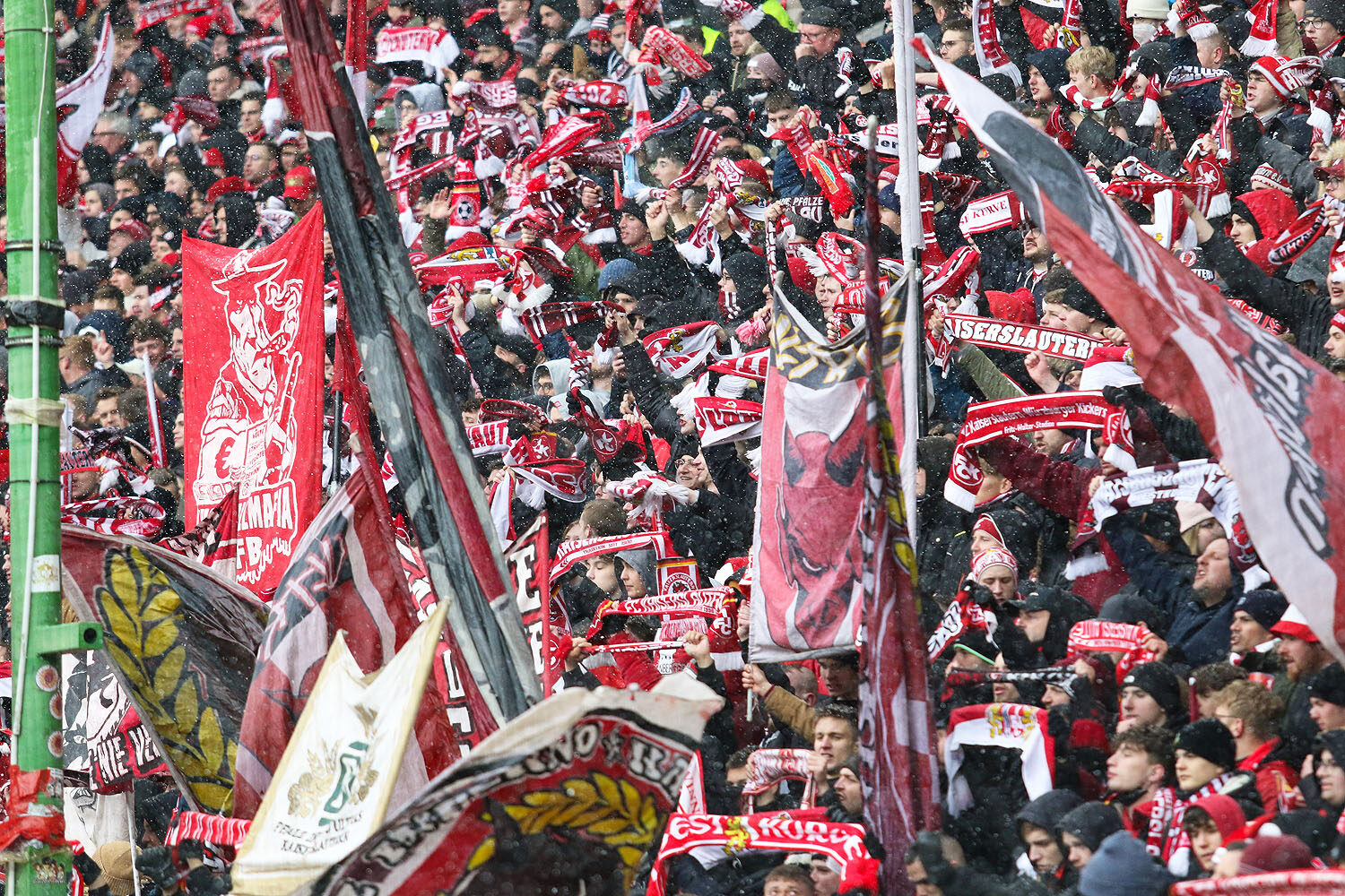 1. FC Kaiserslautern – MSV Duisburg 5-1 (16)