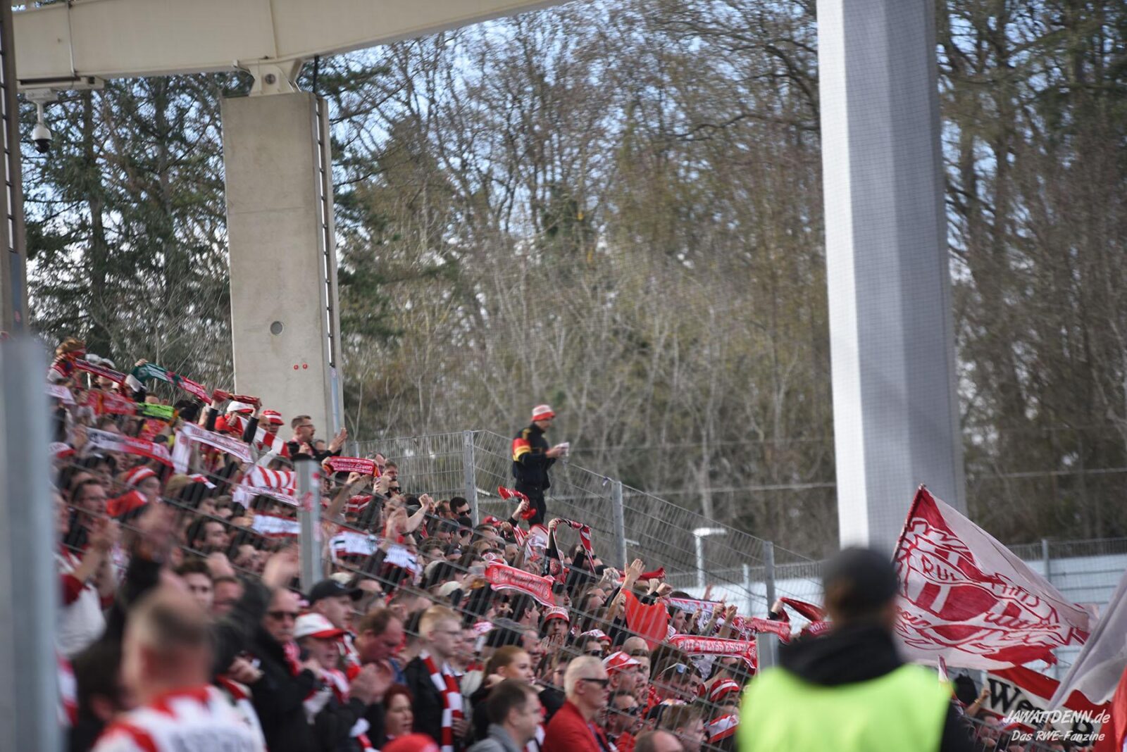 1. FC Saarbrücken – Rot-Weiss Essen 3-0 (16)