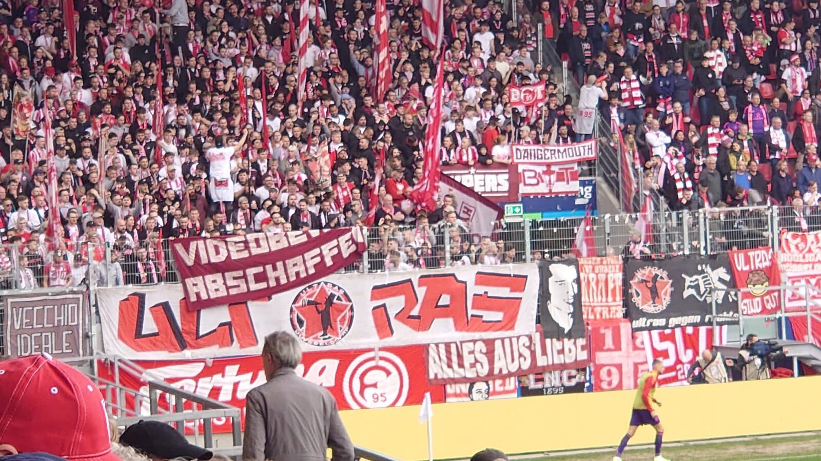 SSV Jahn Regensburg – Fortuna Düsseldorf 0-3 (9)