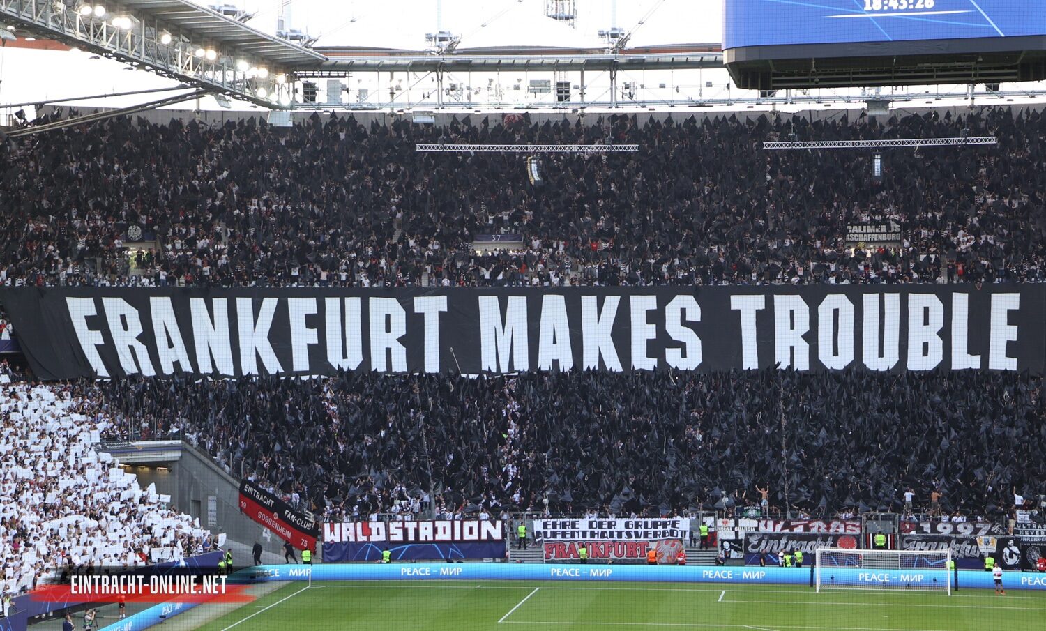 Eintracht Frankfurt – Sporting Clube de Portugal 0-3 (18)