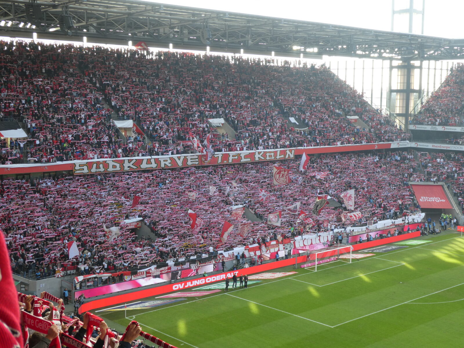 1. FC Köln – Bayer 04 Leverkusen 0-2 (43)