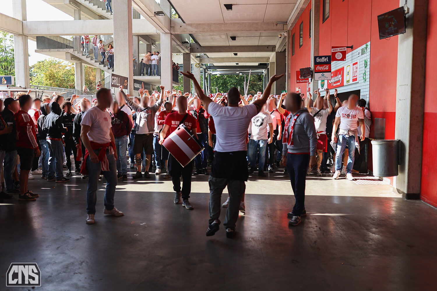 1. FC Köln – VfB Stuttgart 0-2 (45)