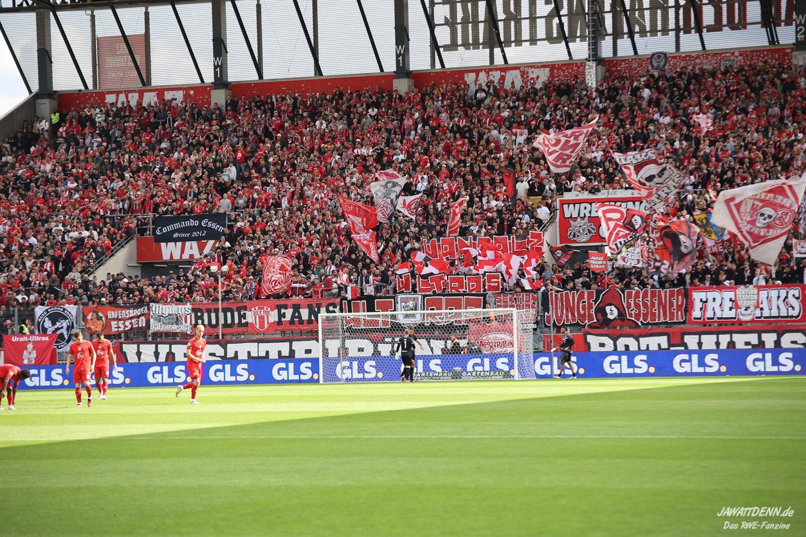 Rot-Weiss Essen – SV Wehen 0-3 (3)