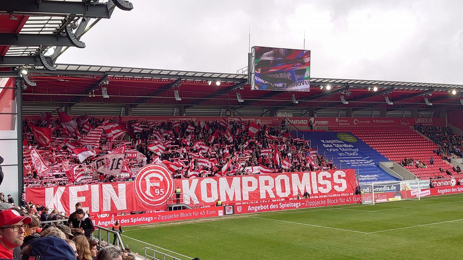 SSV Jahn Regensburg – Fortuna Düsseldorf 0-3 (6)
