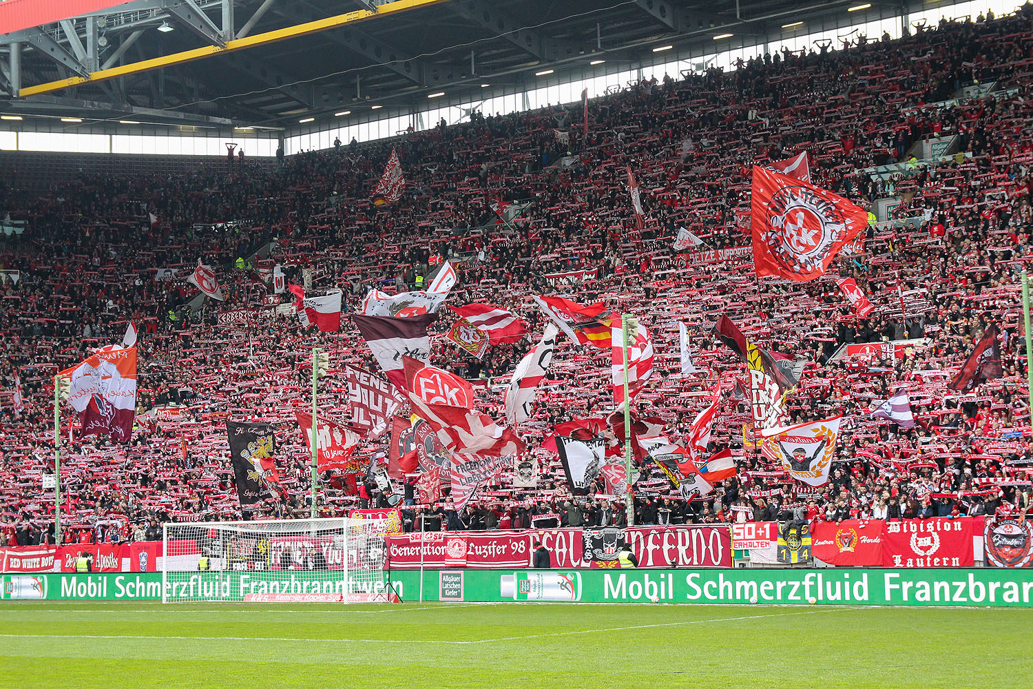 1. FC Kaiserslautern – Holstein Kiel 2-1 (1)