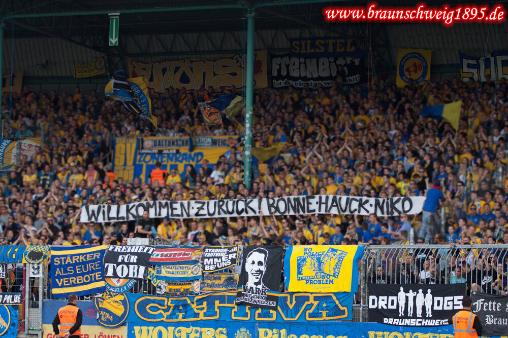 Eintracht Braunschweig vs SV Sandhausen (1-3) (23)