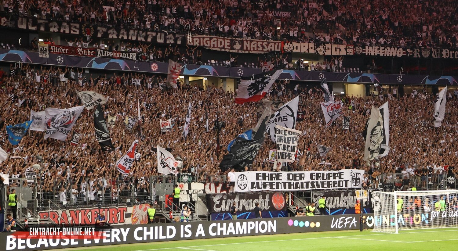 Eintracht Frankfurt – Sporting Clube de Portugal 0-3 (52)