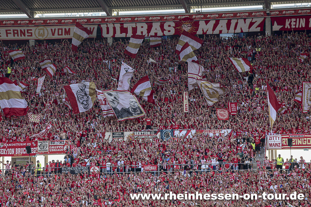1. FSV Mainz 05 – Borussia Dortmund 3-0 (18)
