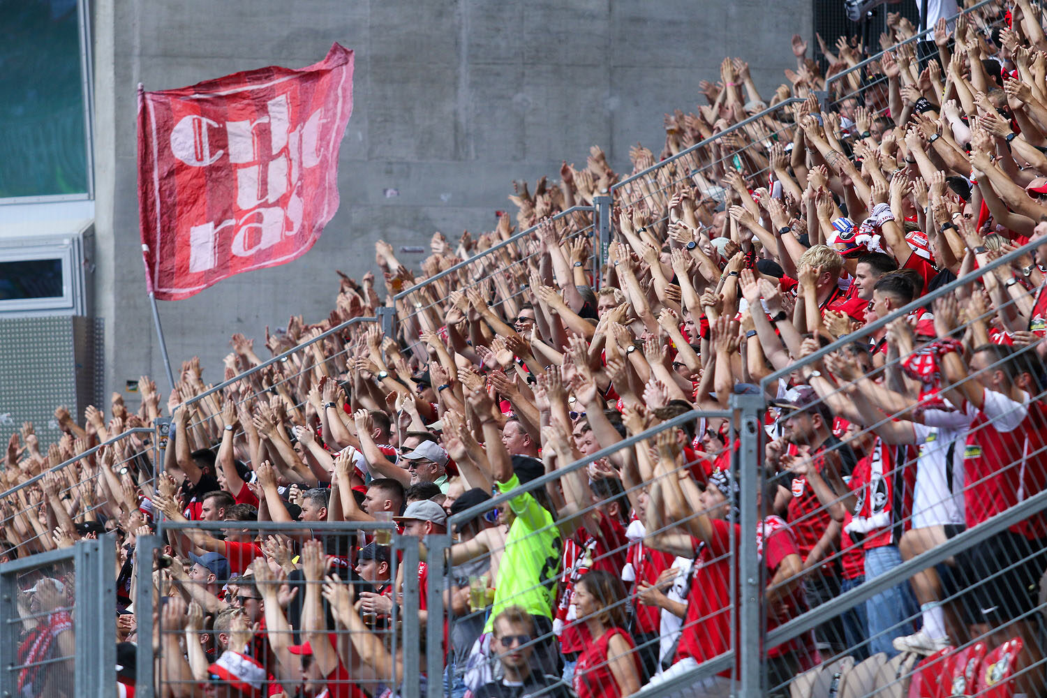 1. FC Kaiserslautern – SC Freiburg 1-2 (1)