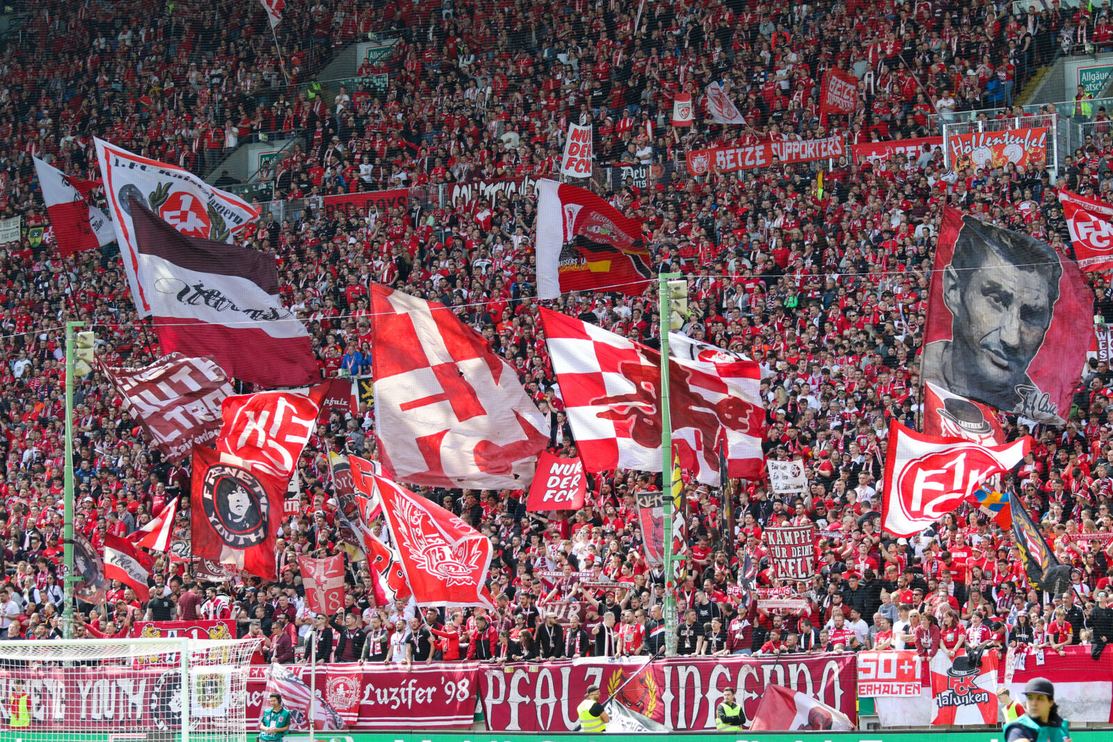 1. FC Kaiserslautern – DSC Arminia Bielefeld 1-2 (10)
