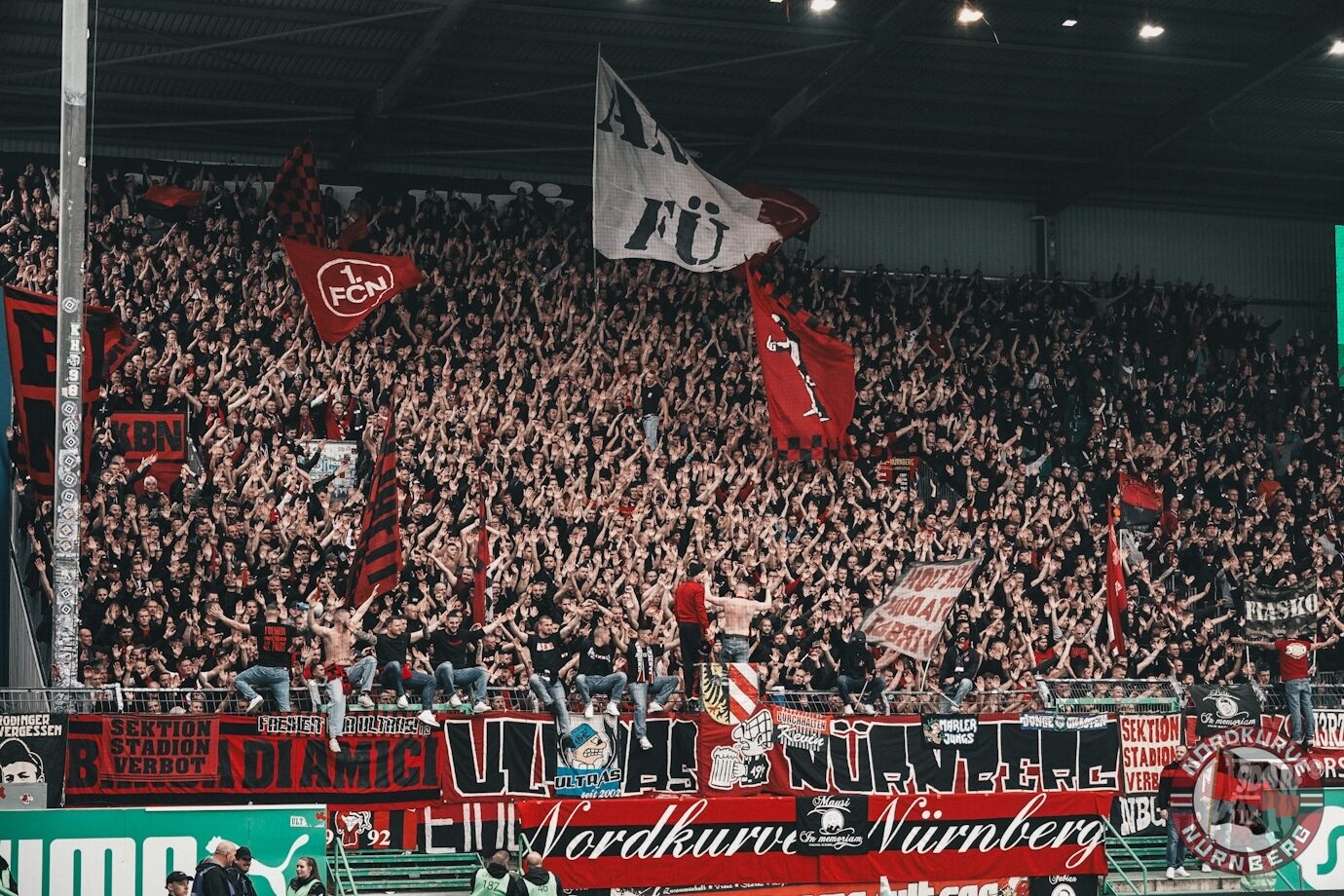 SpVgg Fürth – 1. FC Nürnberg 0-4 (53)