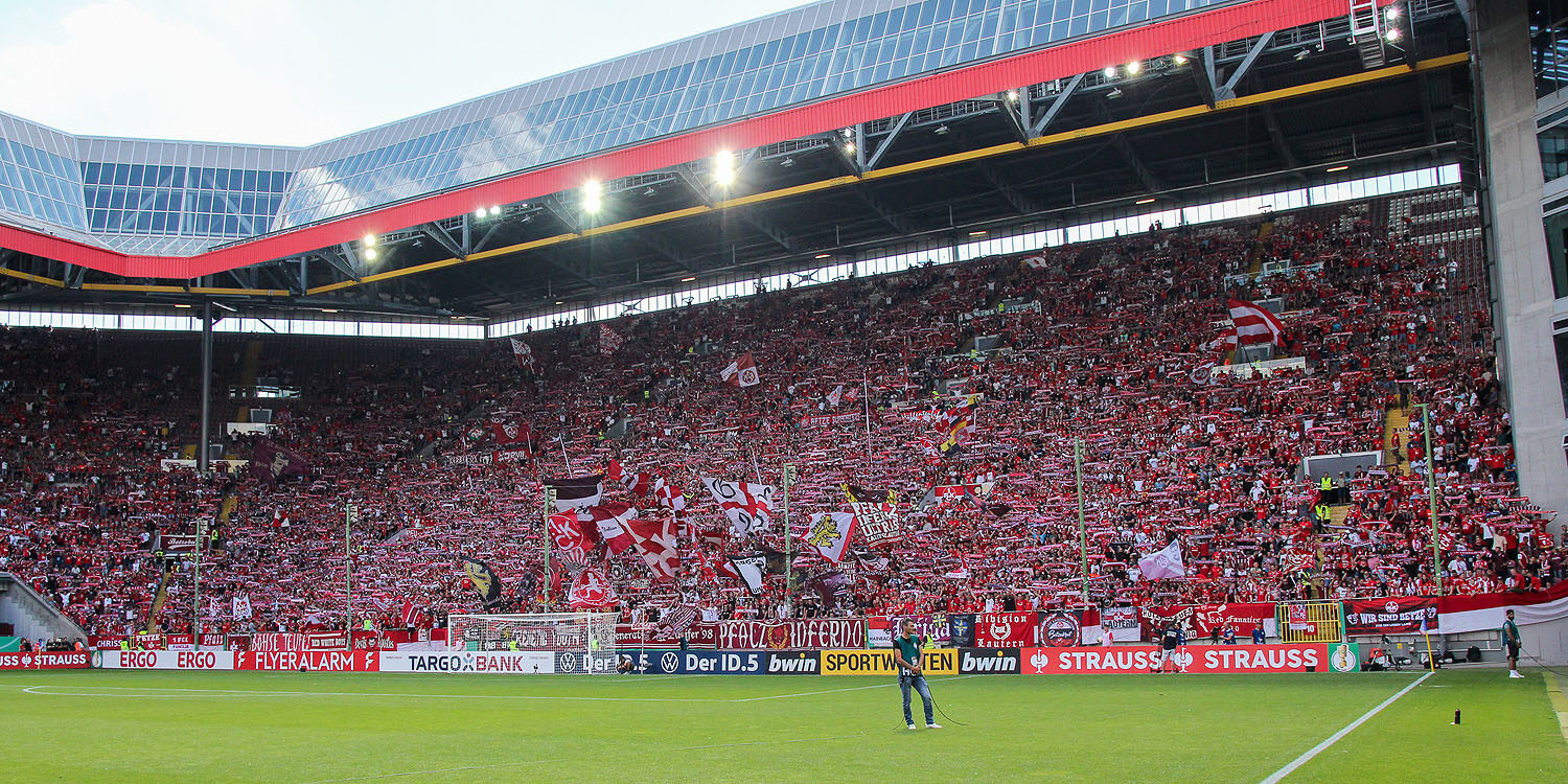 1. FC Kaiserslautern – SC Freiburg 1-2 (7)