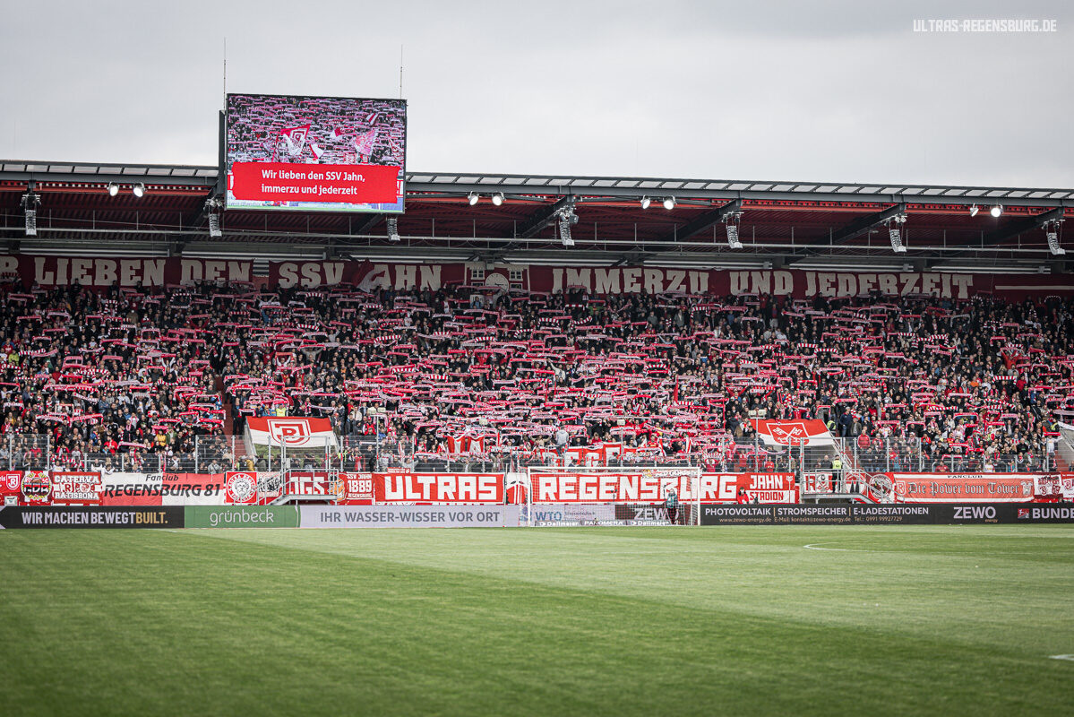 SSV Jahn Regensburg – Hamburger SV 2-4 (7)
