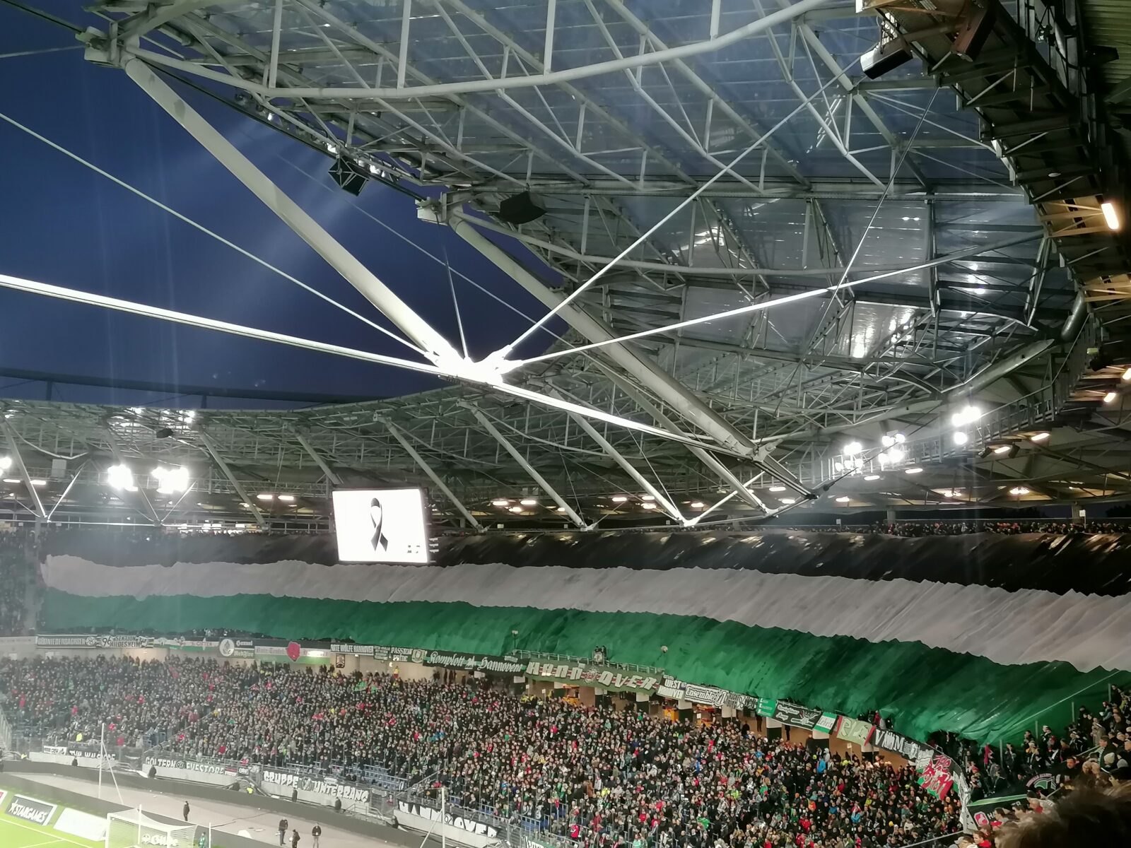 Hannover 96 – 1. FC Magdeburg 2-1 (14)