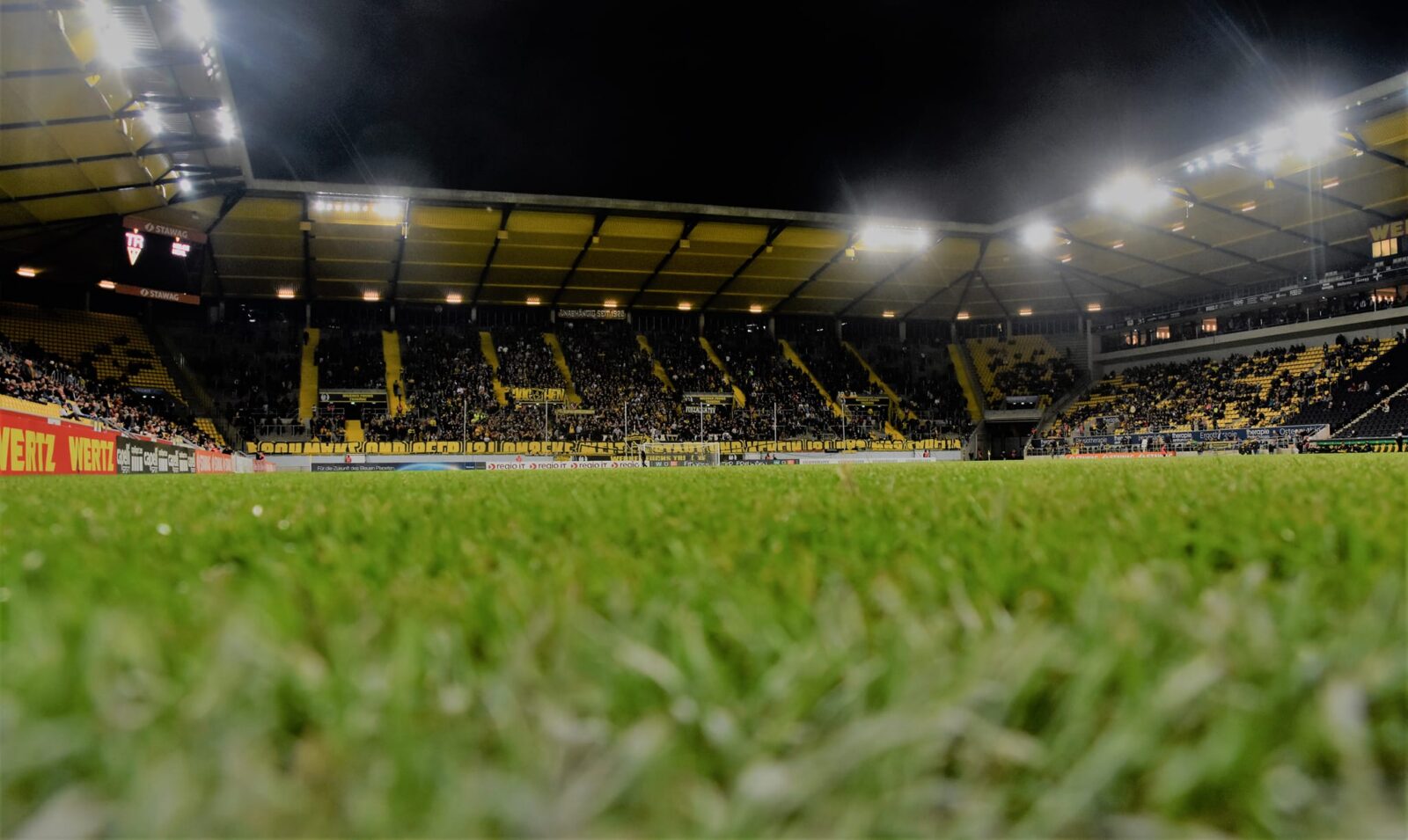TSV Alemannia Aachen – 1. FC Köln II 3-1 (15)