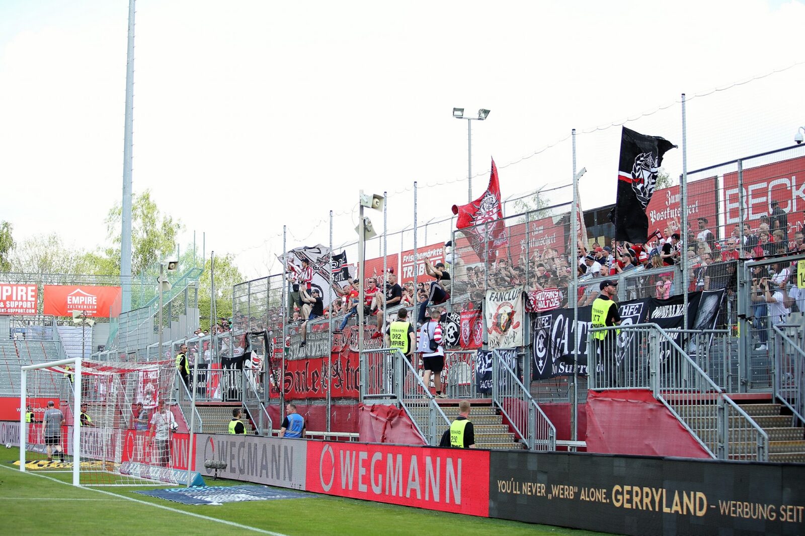 Würzburger Kickers – Hallescher FC 1-2 (4)
