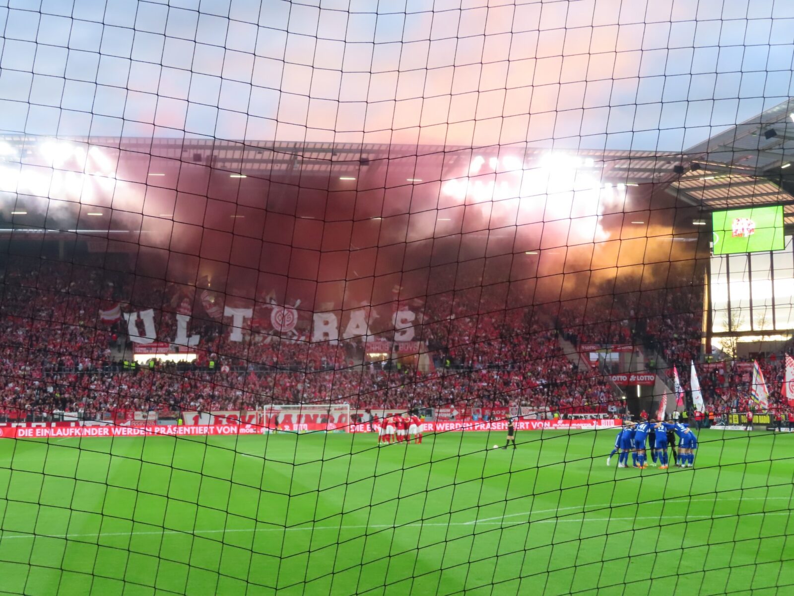 1. FSV Mainz 05 – FC Schalke 04 2-3 (21)
