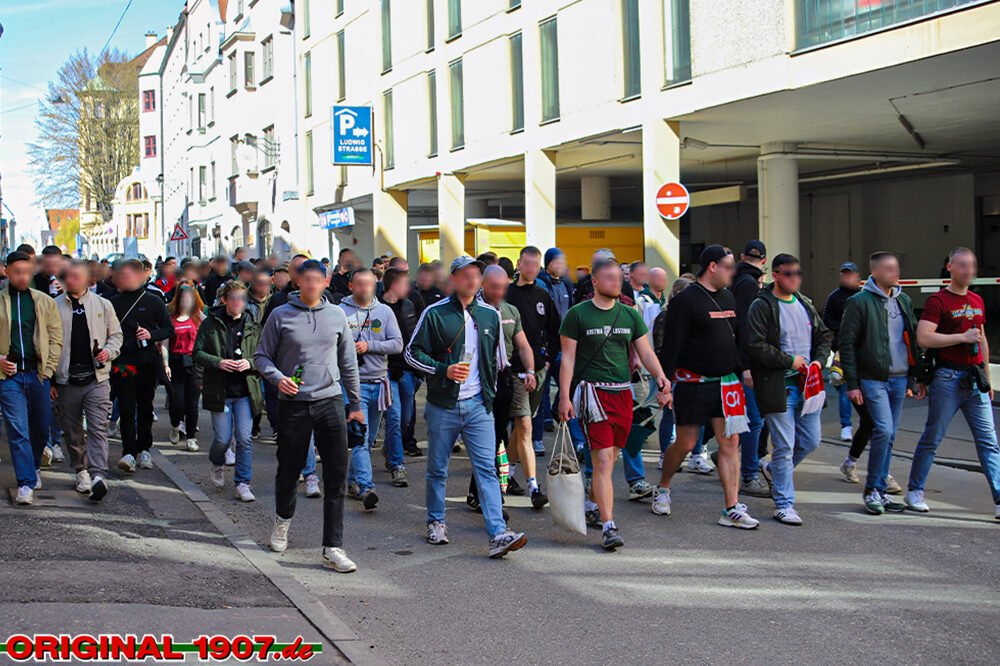 FC Augsburg – FC Schalke 04 1-1 (1)