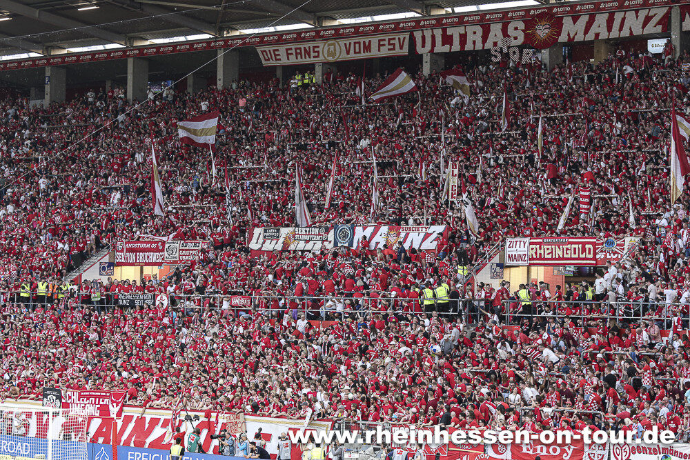 1. FSV Mainz 05 – Borussia Dortmund 3-0 (19)