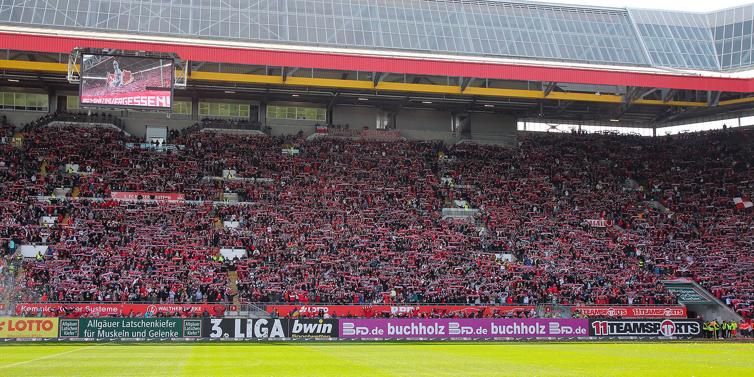 1. FC Kaiserslautern – 1. FC Saarbrücken 3-1 (33)